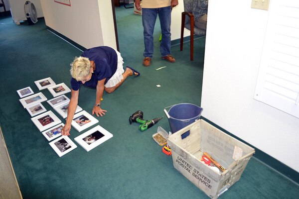 Chelle arranging photos Photo collage step 1