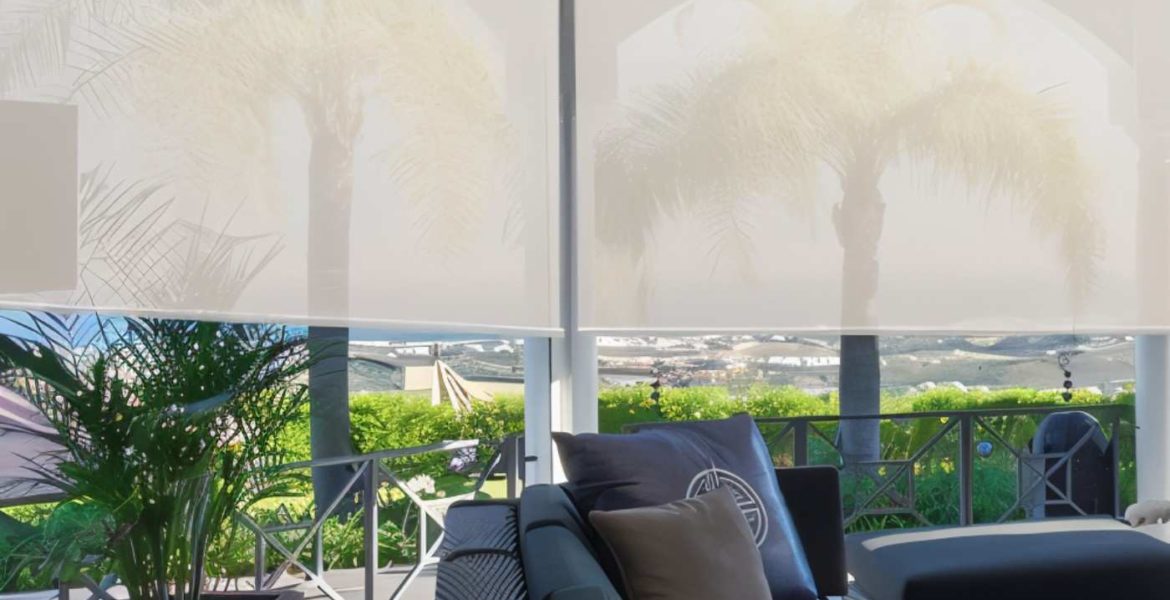 Outdoor Roller Shades: The Ultimate Guide to the Best Outdoor Shades